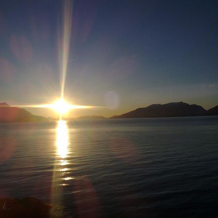 Lyngen Apartments Lyngseidet Buitenkant foto