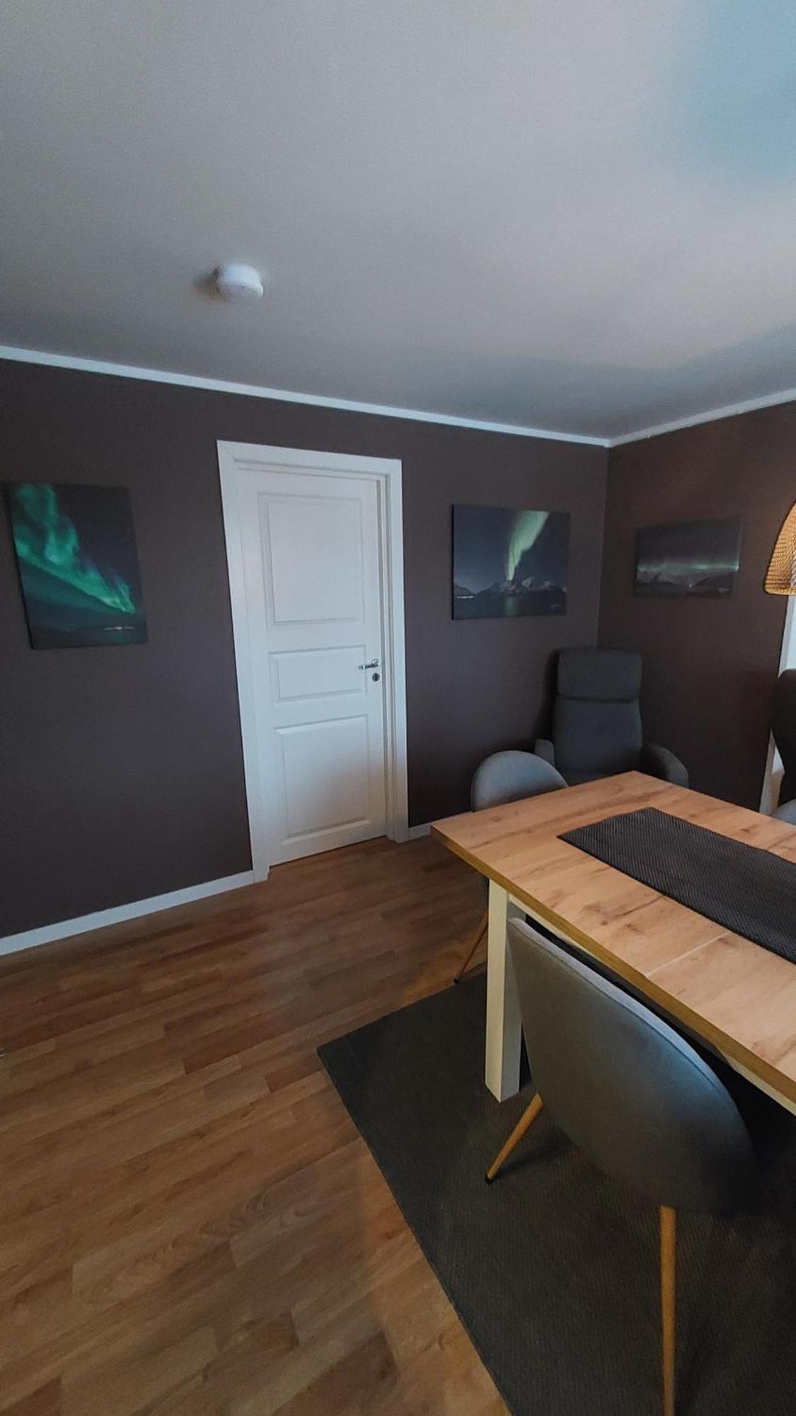 Lyngen Apartments Lyngseidet Buitenkant foto