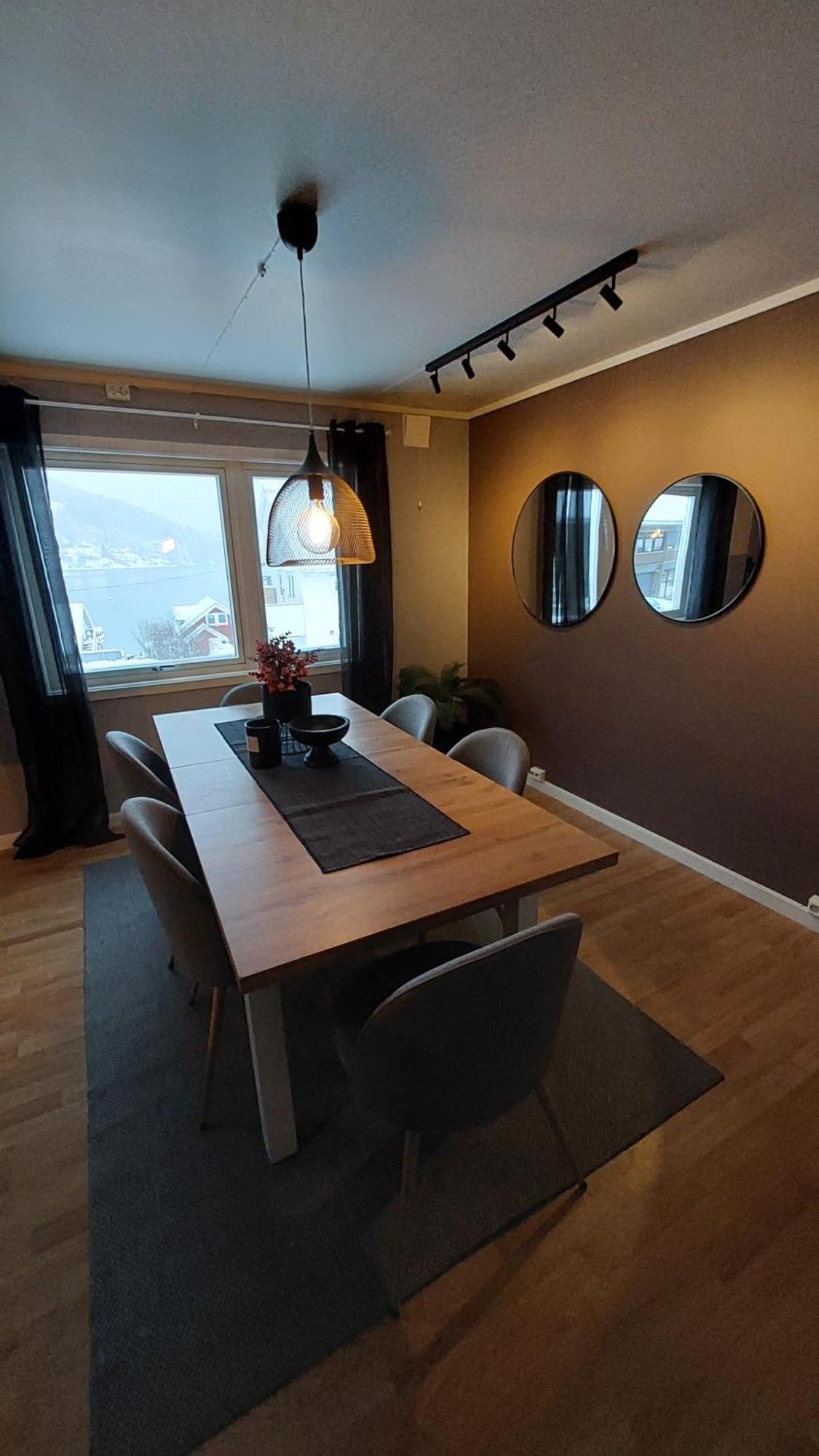 Lyngen Apartments Lyngseidet Buitenkant foto